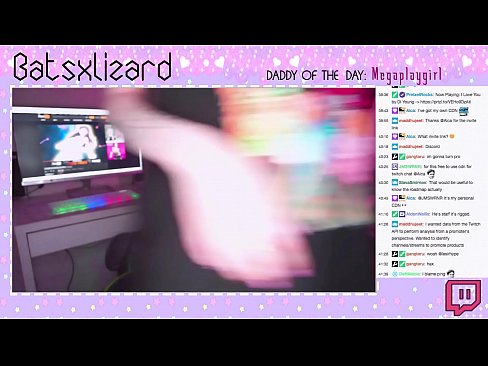 ❤️ GAMER GLÖMDE ATT STÄNGA AV STRÖMMEN OCH SPRUTAR LIVE I SÄNDNING ❤️❌ Högkvalitativ porr at us ❌